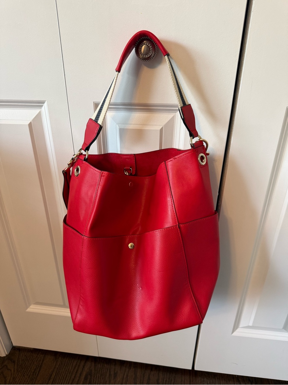 GAP Red Leather-Textured Shoulder Tote